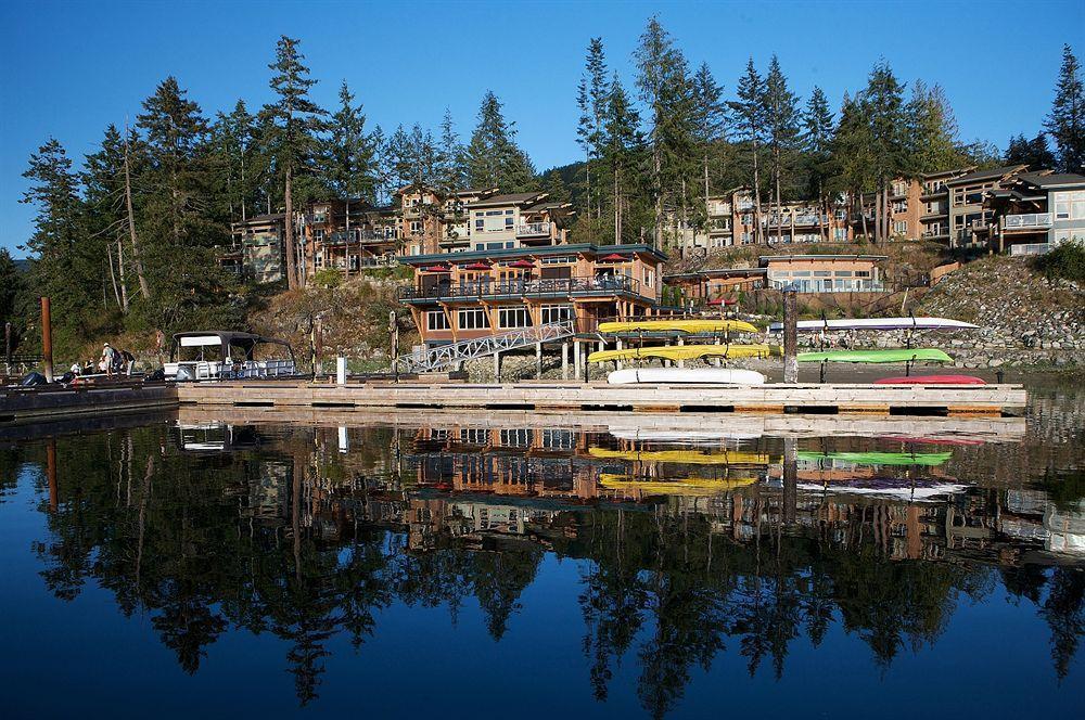 Painted Boat Resort Spa And Marina Madeira Park Eksteriør bilde